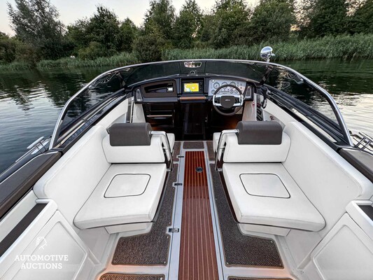 RIVA Iseo 27 8-cilinder Yanmar