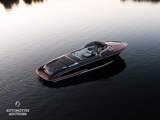 RIVA Iseo 27 8-cilinder Yanmar