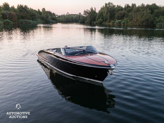 RIVA Iseo 27 8-cilinder Yanmar