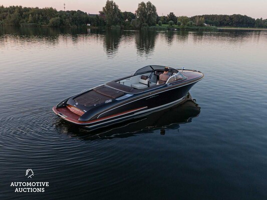 RIVA Iseo 27 8-cilinder Yanmar