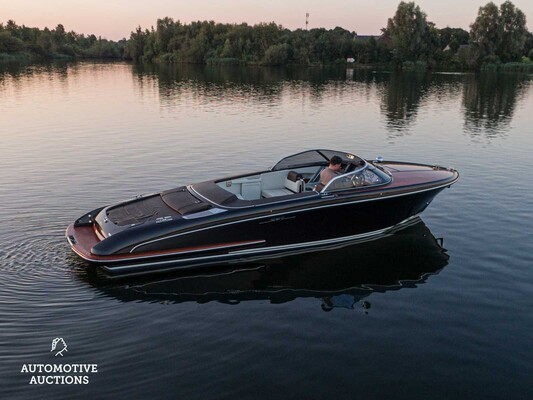 RIVA Iseo 27 8-cilinder Yanmar