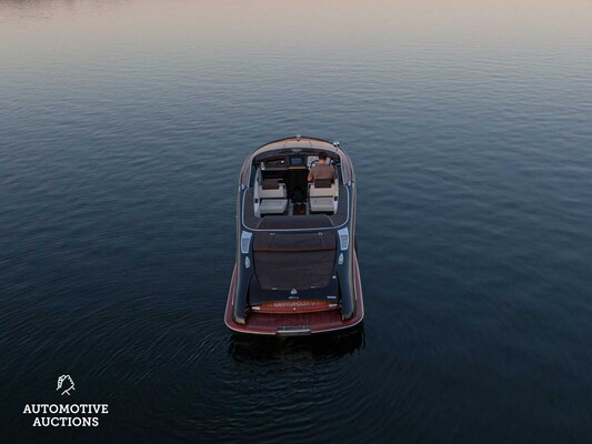 RIVA Iseo 27 8-cilinder Yanmar