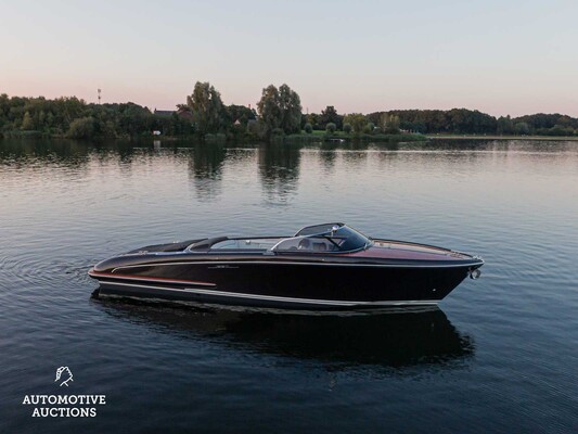 RIVA Iseo 27 8-cilinder Yanmar