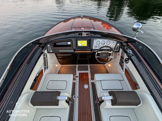 RIVA Iseo 27 8-cilinder Yanmar