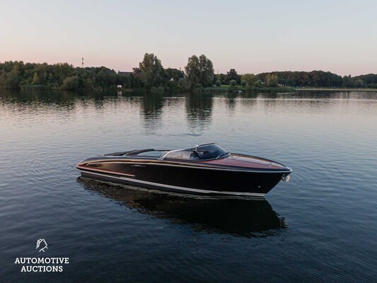 RIVA Iseo 27 8-cilinder Yanmar