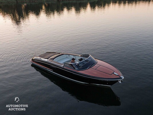 RIVA Iseo 27 8-cilinder Yanmar