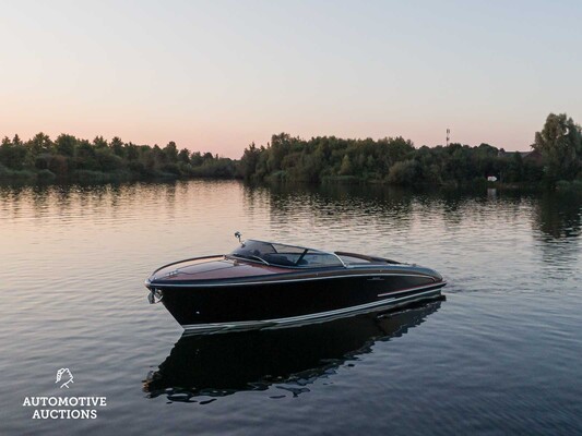 RIVA Iseo 27 8-cilinder Yanmar