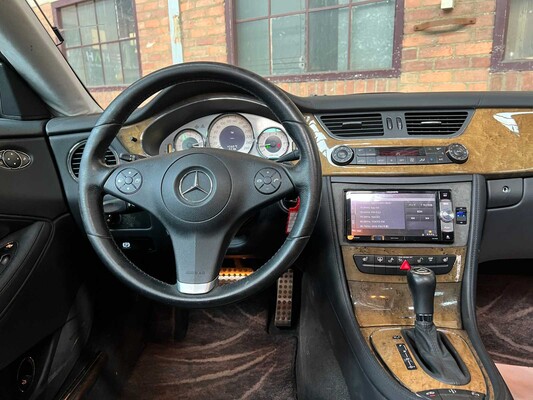 Mercedes-Benz CLS500 AMG 5.0 V8 306hp 2008 CLS-Class Youngtimer 