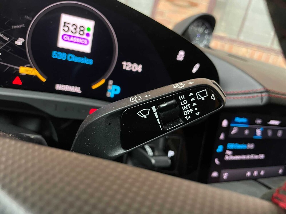 Porsche Taycan Sport Turismo GTS 93 kWh Sport-Chrono Sport-Design 600hp 2022 (Original-NL + 1st owner) -Carbon-, P-009-LP