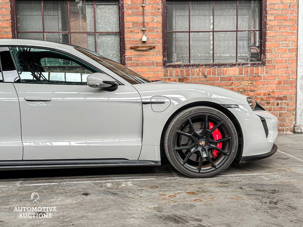 Porsche Taycan Sport Turismo GTS 93 kWh Sport-Chrono Sport-Design 600hp 2022 (Original-NL + 1st owner) -Carbon-, P-009-LP