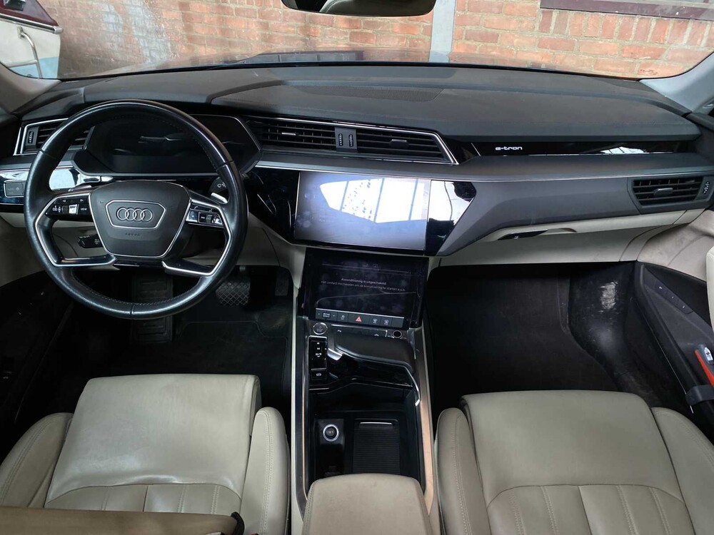 Audi e-tron 55 Quattro Advanced 95 kWh 360pk 2019 (Origineel-NL + 1e Eigenaar), ZT-397-B