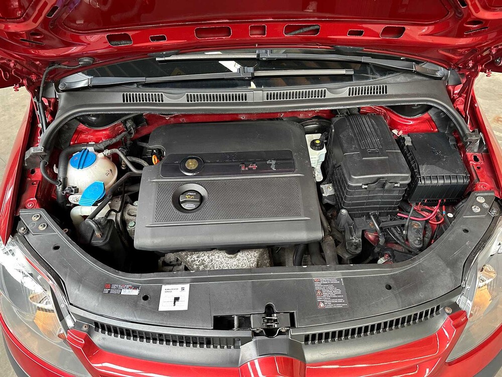 Volkswagen Golf Plus 1.4 Turijn 75pk 2004 (Origineel-NL), 98-SF-GS