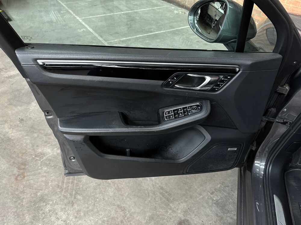 Porsche Macan S 3.0 D Sport-Chrono 258hp 2015 (Original-NL), GP-015-B