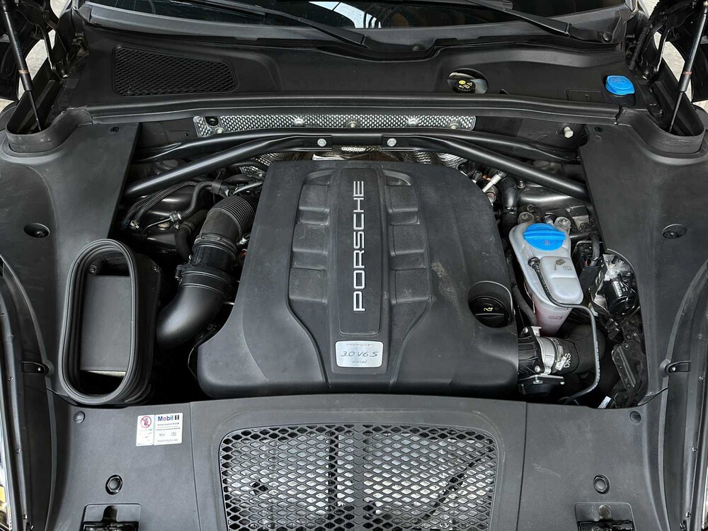 Porsche Macan S 3.0 D Sport-Chrono 258hp 2015 (Original-NL), GP-015-B
