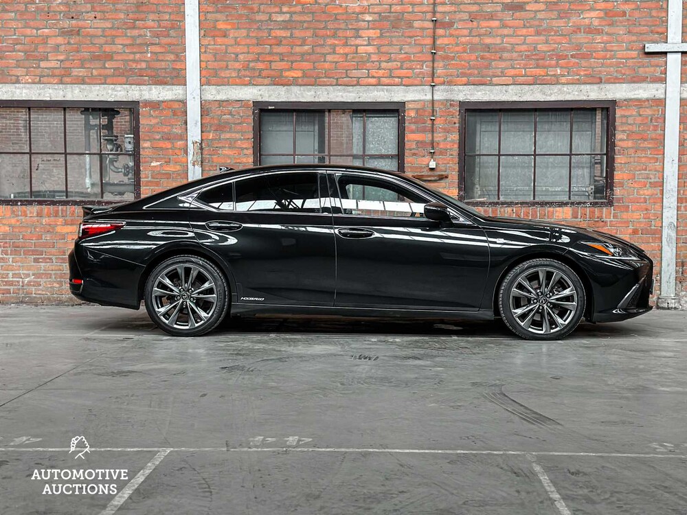 Lexus ES 300h F Sport Line 178hp 2019, ZN-650-B
