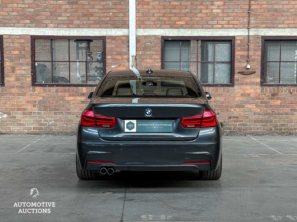 BMW 330e M-Sport Centennial High Executive 184pk 2016 (Origineel-NL) 3-serie, ND-217-B