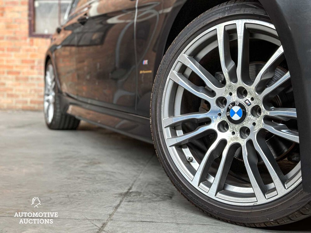 BMW 330e M-Sport Centennial High Executive 184pk 2016 (Origineel-NL) 3-serie, ND-217-B
