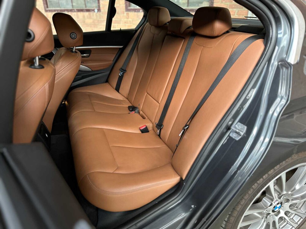 BMW 330e M-Sport Centennial High Executive 184pk 2016 (Origineel-NL) 3-serie, ND-217-B