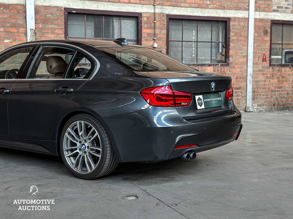 BMW 330e M-Sport Centennial High Executive 184pk 2016 (Origineel-NL) 3-serie, ND-217-B