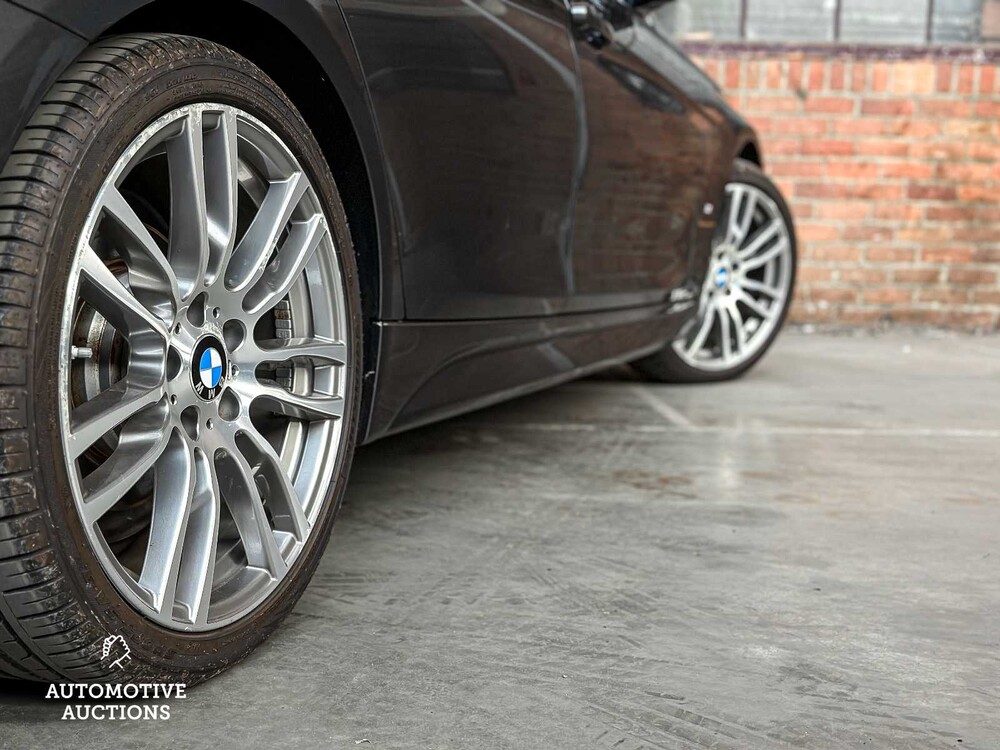 BMW 330e M-Sport Centennial High Executive 184pk 2016 (Origineel-NL) 3-serie, ND-217-B