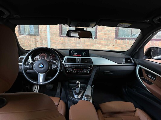 BMW 330e M-Sport Centennial High Executive 184hp 2016 (Original-NL) 3-Series, ND-217-B