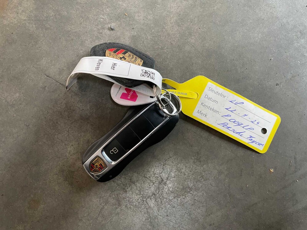 Porsche Taycan Sport Turismo GTS 93 kWh Sport-Chrono Sport-Design 600pk 2022 (Origineel-NL + 1e Eigenaar) -Carbon-, P-009-LP