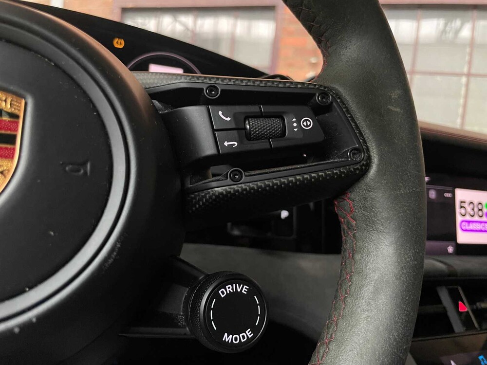 Porsche Taycan Sport Turismo GTS 93 kWh Sport-Chrono Sport-Design 600pk 2022 (Origineel-NL + 1e Eigenaar) -Carbon-, P-009-LP