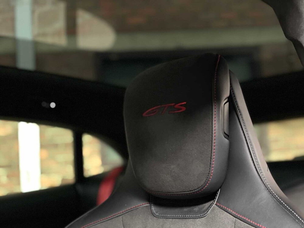 Porsche Taycan Sport Turismo GTS 93 kWh Sport-Chrono Sport-Design 600pk 2022 (Origineel-NL + 1e Eigenaar) -Carbon-, P-009-LP