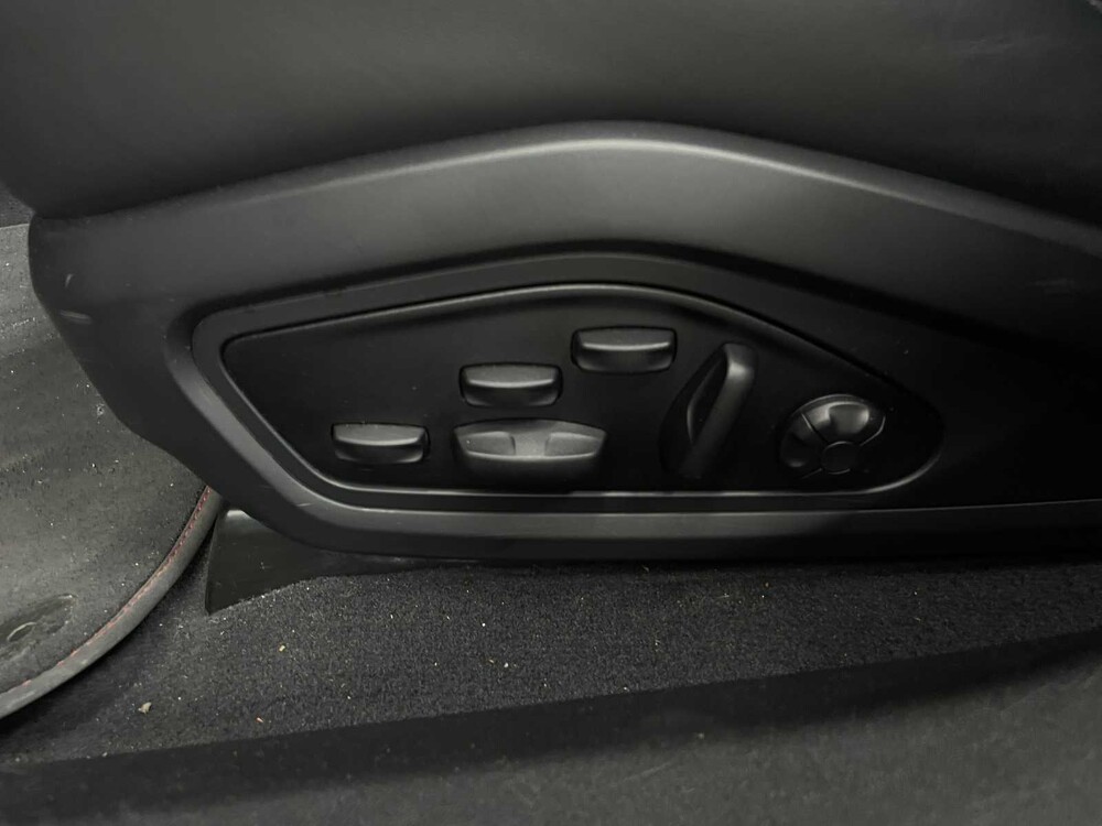 Porsche Taycan Sport Turismo GTS 93 kWh Sport-Chrono Sport-Design 600pk 2022 (Origineel-NL + 1e Eigenaar) -Carbon-, P-009-LP