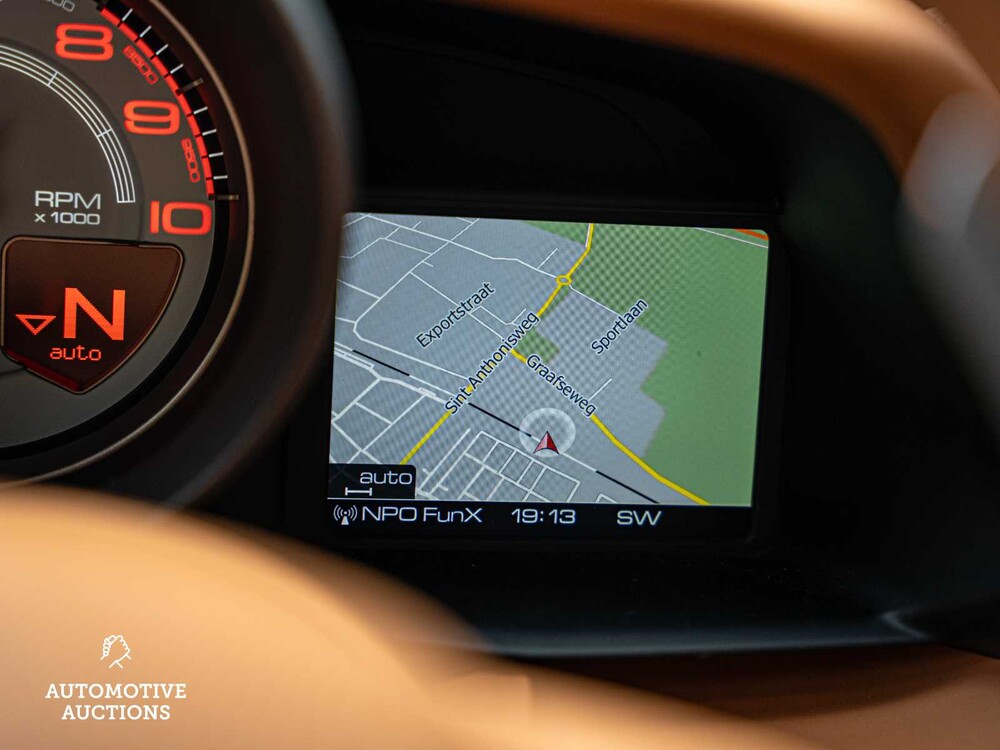 Ferrari 488 3.9 V8 GTB HELE 668PS 2016