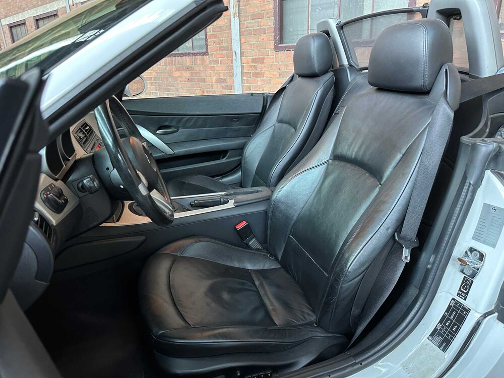 BMW Z4 Roadster 2.0i Anniversary 150pk 2005, T-556-XZ 