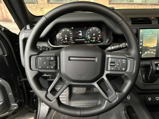 Land Rover Defender P400e X-Dynamic HSE 404hp 2024 (Manufacturer's Warranty) Plug-In Hybrid