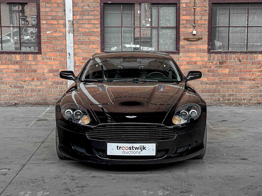 Aston Martin DB9 5.9 V12 Touchtronic 457hp 2004, 31-XJ-GF