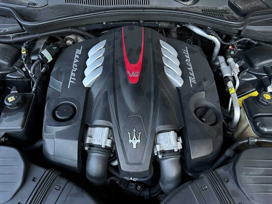 Maserati Quattroporte GTS 3.8 V8 530hp 2013