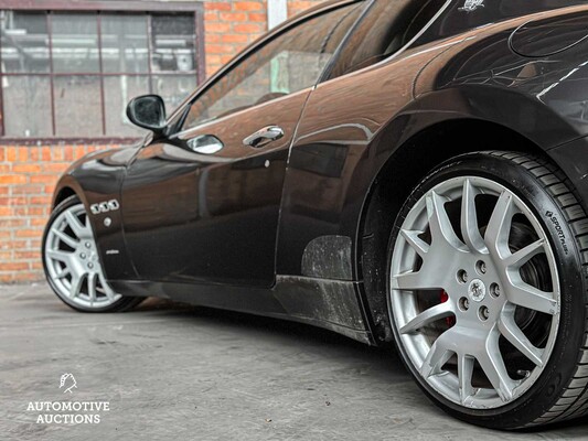 Maserati GranTurismo 4.2 V8 405hp 2008 youngtimer