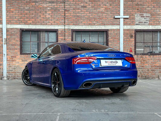 Audi RS5 Coupe 4.2 V8 FSI Quattro 450hp 2011