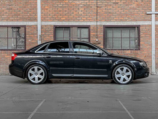 Audi S4 4.2 V8 Quattro 344hp B6 -Youngtimer- Limousine, RF-781-J