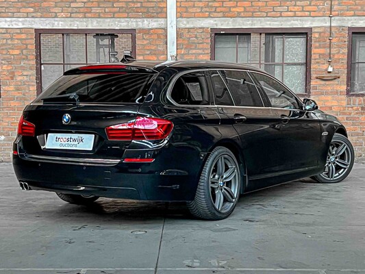 BMW 530xd High Executive 5-serie Touring 258pk 2015, JK-263-X