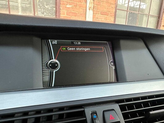 BMW 528i Touring Executive 245hp 2012 F11 5-Series (Original-NL), 08-XGB-5