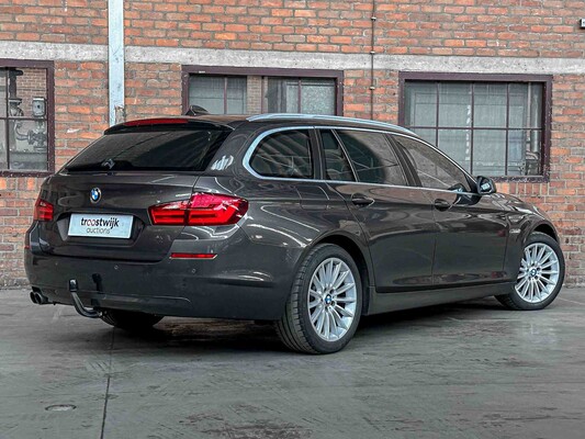 BMW 528i Touring Executive 245hp 2012 F11 5-Series (Original-NL), 08-XGB-5