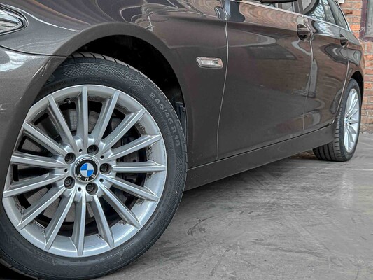 BMW 528i Touring Executive 245hp 2012 F11 5-Series (Original-NL), 08-XGB-5