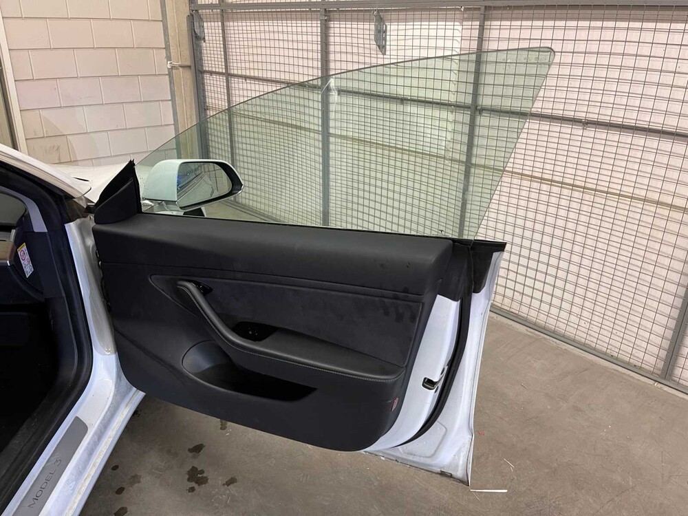 Tesla Model 3 Standard RWD Plus 60 kWh (Original-NL & 1. Besitzer) 238PS 2019, G-691-DR