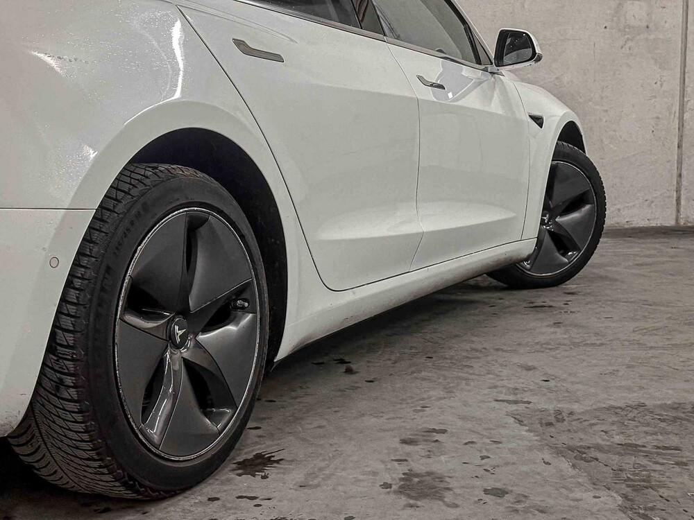 Tesla Model 3 Standard RWD Plus 60 kWh (Original-NL & 1. Besitzer) 238PS 2019, G-691-DR