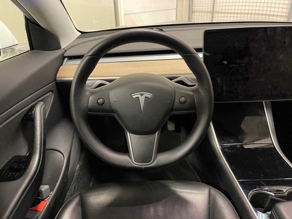 Tesla Model 3 Standard RWD Plus 60 kWh (Original-NL & 1. Besitzer) 238PS 2019, G-691-DR