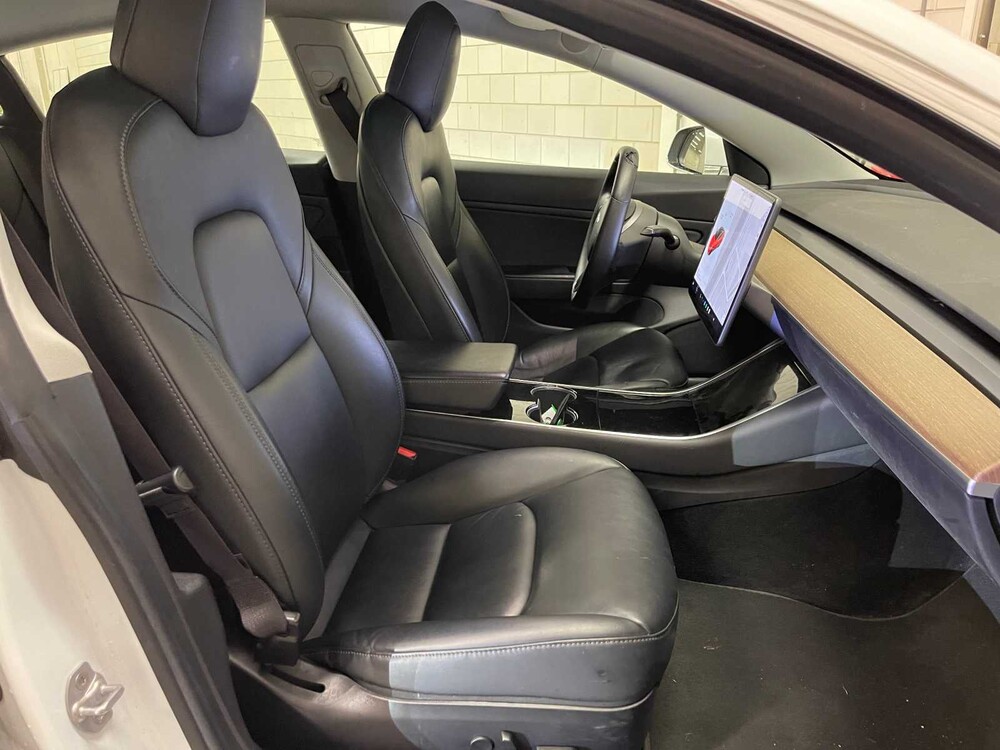 Tesla Model 3 Standard RWD Plus 60 kWh (Original-NL & 1. Besitzer) 238PS 2019, G-691-DR