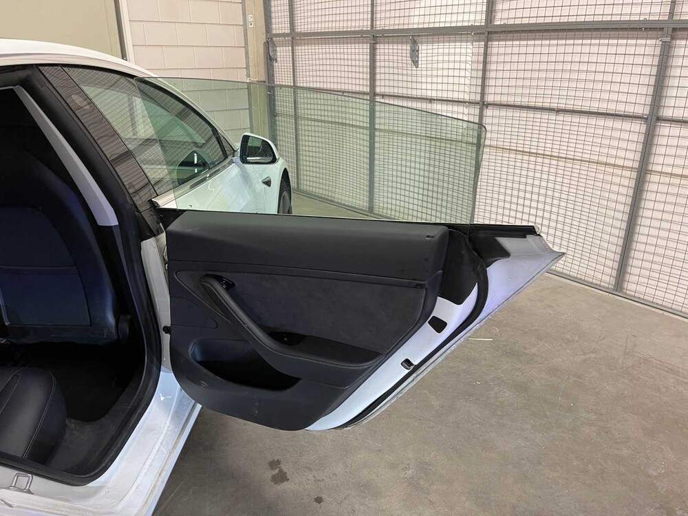 Tesla Model 3 Standard RWD Plus 60 kWh (Original-NL & 1. Besitzer) 238PS 2019, G-691-DR