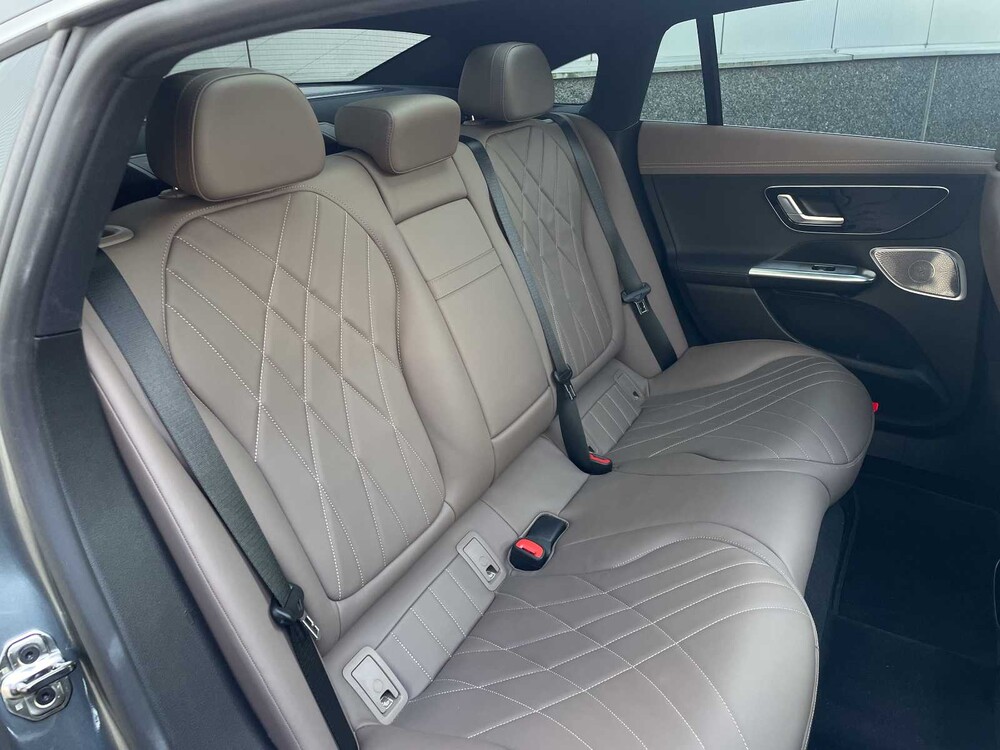 Mercedes-Benz EQE350+ Launch Edition AMG Line 91 kWh 292pk 2023 (Origineel-NL), S-729-FZ
