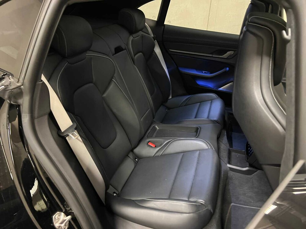 Porsche Taycan Cross Turismo Turbo S 93 kWh 761pk 2022 (Origineel-NL) Sport-Chrono & Sport-Design, P-014-BL