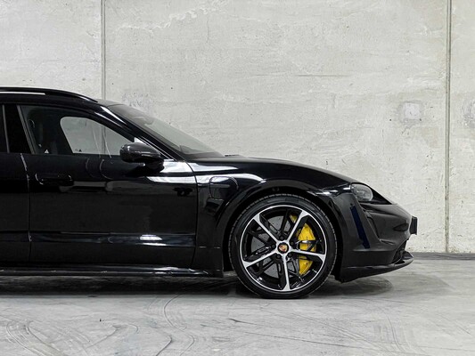 Porsche Taycan Cross Turismo Turbo S 93 kWh 761pk 2022 (Origineel-NL) Sport-Chrono & Sport-Design, P-014-BL