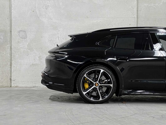 Porsche Taycan Cross Turismo Turbo S 93 kWh 761pk 2022 (Origineel-NL) Sport-Chrono & Sport-Design, P-014-BL